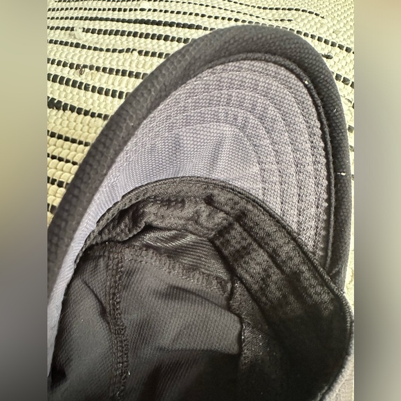 Hat - Picture 7 of 12